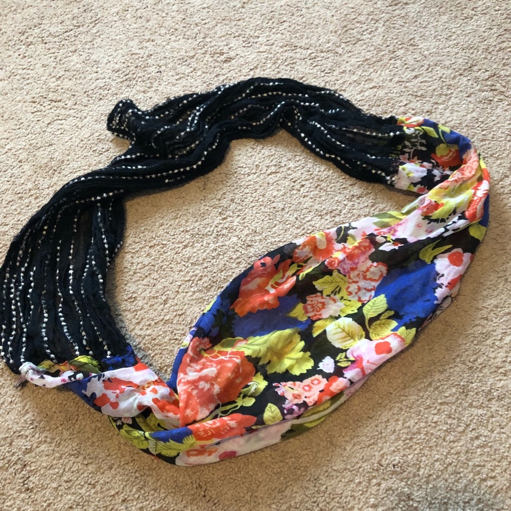 Circle scarf